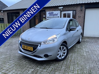 Peugeot 208 1.2 VTi Access van de 1e eigenaar Nieuwe A.P.K.