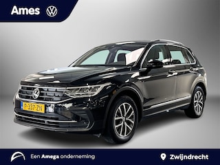Volkswagen Tiguan 1.5 TSI 130pk Life Business Voorruit verwarmbaar / 'Tulsa', 17 inch lichtmetaal / Stoelverwarming