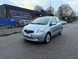 Toyota Yaris 1.3 VVTi Idols AIRCO NAVI 2X SLEUTEL + BOEKJES!