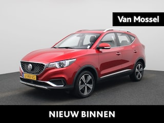 MG ZS EV Luxury 45 kWh | Apple Carplay / Android Auto | Camera | Stoelverwarming | Schuif/Kanteldak | Lichtmetalen Velgen | Dodehoekdetectie |