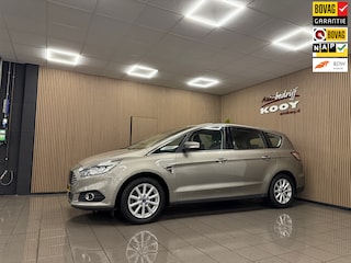 Ford S-MAX 1.5 Titanium * Navigatie / Stoel-Stuurverwarming / Parkeersensoren / NL Auto *