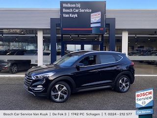 Hyundai Tucson 1.6 T-GDi Premium 4WD / Automaat / NL-Auto / 1e-Eigenaar / Vol-Leder / Stoel-/Stuurverwarming / Stoelverkoeling / Trekhaak / Keyless / LED / Cruise-Control / Climate-Control / Stoelverwarming-Achter / DAB Radio-Bluetooth / Navi / PDC V+A / Camera-Achter / 19'' LMV / All-Season / ENZ.
