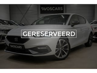 Seat Leon 1.5 eTSI FR * Trekhaak - Camera - Sfeer - Keyless - 18" - ACC - Blind Spot *