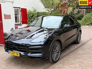 Porsche Cayenne 3.0 E-Hybrid | 2E EIGENAAR | PANO DAK | LEDER | TREKHAAK | NL AUTO | GARANTIE TOT 2027 |