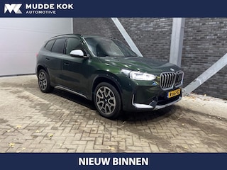 BMW X1 sDrive18i | Leder | Getint Glas | Camera | 19 Inch | Apple Carplay