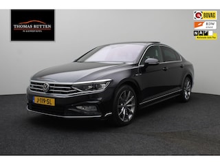 Volkswagen Passat 2.0 TSI R-Line Business + 2020 | Navigatie | Adaptive Cruise Control | Achteruitrij Camera | App Connect | 2 Sleutels | Nationale Autopas NAP | Boekjes | Multifunctioneel Stuurwiel | Digitaal Dashboard