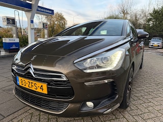 Citroën DS5 1.6 THP Sport Chic / Parkeersensoren / Navigatie / Bluetooth / CruiseControl