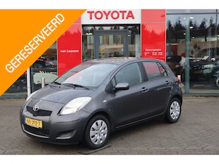Toyota Yaris 1.3 VVT-i 5-DEURS ASPIRATION AIRCO CRUISE TREKHAAK NL-AUTO DEALERONDERHOUDEN