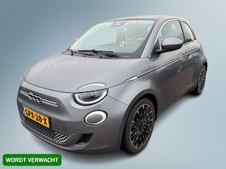 Fiat 500 La Prima 42 kWh / Panorama / Leder / CarPlay / ACC