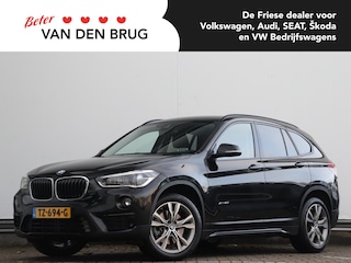 BMW X1 xDrive20i High Executive | Leder | Stoelverwarming | Elektrische klep | Dealer onderhouden |