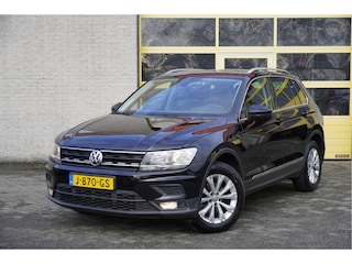Volkswagen Tiguan 1.5 TSI ACT 150PK! Automaat Comfortline Business BJ2020 Lmv 17" | Led | Pdc | Navi | Panoramadak | Elek. trekhaak | Elek. achterklep | App-Connect | Dashboard verlichting | Climate control | Cruise control | Sportstoelen | Verwarmde voorstoelen