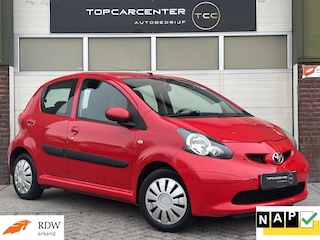 Toyota Aygo 1.0-12V +/AIRCO/AUT/PARKS/5DRS/APK/NAP