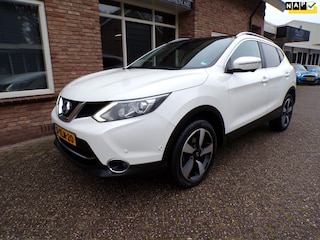 Nissan Qashqai 1.2 Tekna Leder / Navi / Panoramadak / Clima / Trekhaak