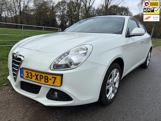 Alfa Romeo Giulietta 1.4 T Distinctive top onderhouden