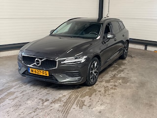 Volvo V60 2.0 B3 Momentum Advantage | Achteruitrijcamera | Apple Carplay/Android Auto|telefoonintegratie premium | Cruise control adaptief met Stop&Go