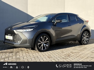 Toyota C-HR 1.8 Hybrid 140 Dynamic Automaat / Fabrieksgarantie tot 10 jaar mogelijk  / Stuur-, stoel- en voorruitverwarming / Navigatie / Camera / Climate Control / Apple Carplay/Android auto / 18" LM wielen /