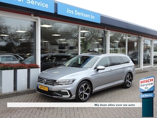 Volkswagen Passat Variant 1.4 TSI PHEV GTE Business - Pano | 360 Camera | Massage | Elektr. klep | ACC | CarPlay | Dodehoek