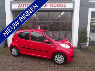 Peugeot 107 1.0-12V 5-Drs Red Edion AIRCO,GOED ONDERHOUDEN!