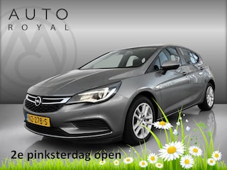 Opel Astra 1.0 Online Edition AUTOMAAT | DODEHOEK DETECTIE | NAVIGATIE | ACHTERUIT RIJ CAMREA | PARKEER SENSOREN | KEYLESS GO/ENTRY | APPLE CARPLAY / ANDROID | CRUISE CONTROL | AIRCO\ECC | LED |