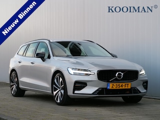 Volvo V60 2.0 B3 164pk Plus Dark Automaat Trekhaak / Camera / Adaptive cruise / Stoelverwarming