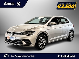 Volkswagen Polo 1.0 95pk TSI Life Edition Voorstoelen verwarmd | Parkeersensoren voor & achter | Achteruitrijcamera
