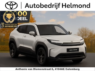 Toyota Urban Cruiser Active 49 kWh €30.995,- RIJKLAAR! Nu €2.000,- voordeel! Nu extra scherp geprijsd!