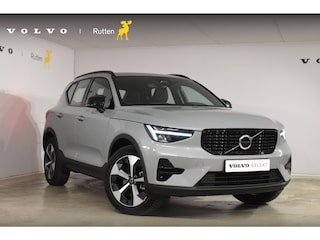 Volvo XC40 B4 211PK Automaat Plus Dark / Navigatie / Adaptive Cruise / Harman Kardon / Stuur- & Stoelverwarming / Elektrische achterklep / Achteruitrijcamera / Elektrische stoelverst. met geheugen / Trekhaak