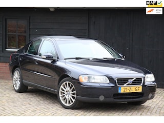 Volvo S60 2.0T Drivers Edition 5 Cil./180PK/Leer/Parkeersensor/17"inch lmv
