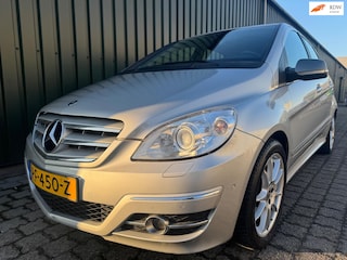 Mercedes-Benz B-klasse 200 met Nieuwe APK