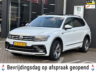 Volkswagen Tiguan 1.5 TSI Highline Business R/1STE EIG/PANO-DAK/CAMERA/DELERONDERHOUDEN!!