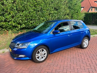 Skoda Fabia 1.0 Sprint mooie auto nieuw model goed onderhouden apk nieuw