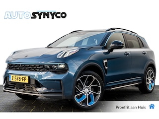 Lynk & Co 01 1.5 Plug-in Hybrid 262 Pk I Modeljaar 2023 I Panoramadak I 75 km Elektrisch I 360 Camera I Infinity Audio I Full Map Navi I Carplay I 20 inch. LMV l 1e eigenaar