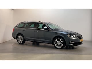 Skoda Octavia Combi 1.5 TSI 150pk DSG Greentech Business Edition Leder-Stof Stoelverwarming Navigatie Cruise Control DAB+