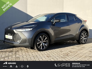 Toyota C-HR 1.8 Hybrid 140 Dynamic / Fabrieksgarantie tot 10 jaar mogelijk  / Stuur-, stoel- en voorruitverwarming / Navigatie / Camera / Climate Control / Apple Carplay/Android auto / 18" LM wielen /
