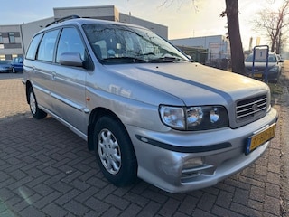 Kia Joice 2.0 LS Automaat 7persoons Airco