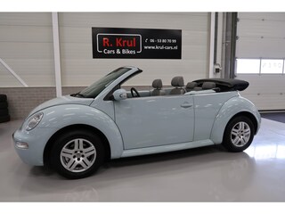 Volkswagen Beetle New Cabriolet 1.4i-16v Highline Leer Stoelverwarming Elektrische Kap Sportvelgen Windschot Zeer nette staat Youngtimer 4xElektrische ramen