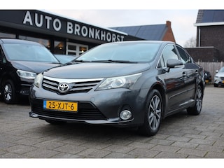 Toyota Avensis 1.8 VVTi DYNAMIC | CLIMA | NAVI | CAMERA | TREKHAAK