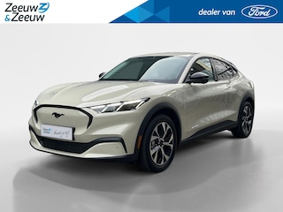 Ford Mustang Mach-E Standard RWD 75 kWh | Verwachte Levertijd 3 Weken | Prijs inclusief 1000 Euro Ford Voordeel | 470km WLTP Rijbereik | Warmtepomp | Adaptieve Cruise Control | Verwarmbare Voorstoelen | Verwarmbare Voorruit | Parkeersensoren voor en achter |  Verwarmbare Stuur |