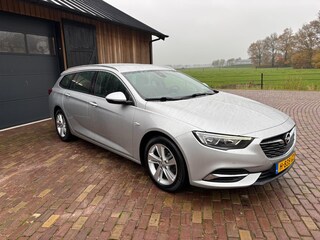 Opel Insignia Sports Tourer 1.5 Turbo Business Executive ,TREKHAAK,NAVI,CARPLAY.