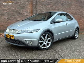 Honda Civic 1.8 Executive i-Shift·Climate·Cruise·All Season banden