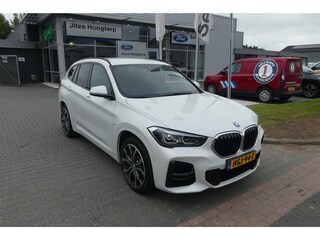 BMW X1 xDrive20d High Executive M Sport TREKHAAK AFNEEMBAAR (2.000KG), ADAPTIEVE CRUISE, CAMERA, STOELVERWARMING, ELEKTRISCHE ACHTERKLEP, PDC V&A, 60.323KM