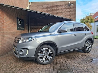 Suzuki Vitara 1.6 High Executive 120PK Panoramadak / Navigatie / Carplay / Cruise Controle / Achteruitrijcamera / Stoelverwarming