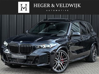 BMW X5 XDRIVE 50e | M-SPORT PRO | PANORAMADAK | AMBIANCE INTEIRUER | ACTIVE CRUISE | ICONIC GLOW | CARBON BLACK | COMFORT ACCESS | COMFORT SEATS | SHADOW LINE | PANO | LUCHTVERING | 360 CAMERA | HEAD-UP | STUUR- EN STOELVERWARMING | HARMAN/KARDON