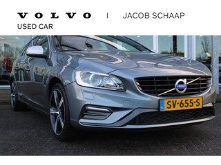 Volvo V60 T4 Business Sport | Camera | Trekhaak | Verw. Voorstoelen | Bi-Xenon | 18" LMV