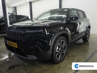Jeep Avenger Summit 54 kWh Navigatie | Stoelverwarming | Carplay | Nieuwprijs 44380 ! | 11 kW lader | Achteruitrijcamera | Bandenspanningscontrolesysteem