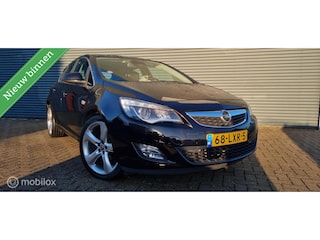 Opel Astra 1.4 Turbo Cosmo