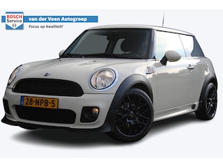 Mini Cooper 1.6 Business Line 123pk | Nieuwe APK | JCW look | Cruise | Airco | Start stop | 17" velgen | Elektr. ramen | 6-bak | Multifunctioneel stuur | Isofix | Origineel NL auto |