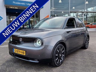 Honda e 36kwh Advance 17" | Navi | Apple Carplay+Android Auto | Clima | Adap.Cruise | Dodehoek+Rijstrooksensor | Keyless Entry | Led Koplampen | Pdc V+A+Camera | Stoel+Stuurverwarming | Privacy Glass