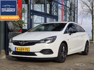 Opel Astra Sports Tourer 1.2 Design & Tech | Navigatie | Trekhaak | Climate Control | Cruise Control | Licht metalen velgen