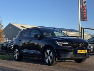 Volvo XC40 1.5 T4 Plug-in hybrid Plus Dark stuur vw panodak